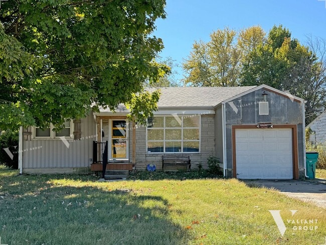 property at 1478 E Pythian St