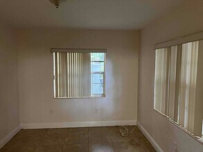 765 NE 126th St in North Miami, FL - Building Photo - Building Photo