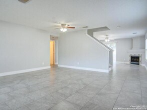 11414 Bronze Sand in San Antonio, TX - Building Photo - Building Photo