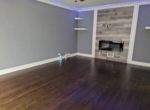 7946 S Peoria St in Chicago, IL - Building Photo - Building Photo