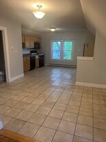 30 Somerset St, Unit 3