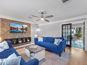 1207 Archer St in Houston, TX - Building Photo - Building Photo