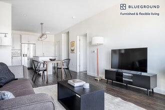 100 N Addison Ave in Elmhurst, IL - Building Photo - Building Photo