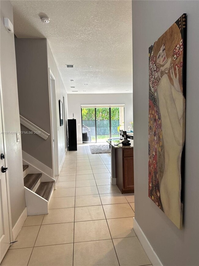 3278 W 97th Terrace in Hialeah, FL - Building Photo - Building Photo