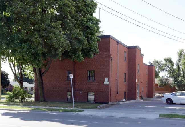 308 Upper Kenilworth Ave in Hamilton, ON - Building Photo - Building Photo