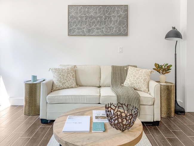 property at 3355 Saratoga Rd