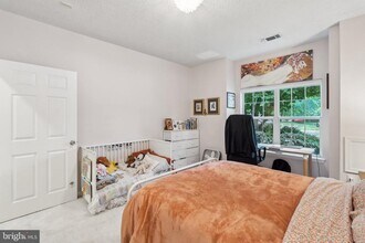 1708 Lake Shore Crest Dr in Reston, VA - Building Photo - Building Photo