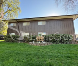 Convenient 3 Bedroom 2 Bathroom Condo Living "In The Trees" with On-Site Amenities, Unit M-1 in Walla Walla, WA - Building Photo - Building Photo
