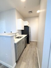 30 Beacham St, Unit 108 in Everett, MA - Building Photo - Building Photo