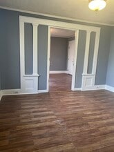 28 Gridley St, Unit 3 Bedrooms in Bristol, CT - Foto de edificio - Building Photo
