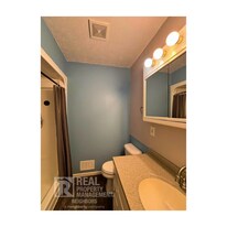 201 N Main St in Clarksville, MI - Building Photo