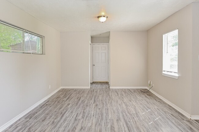 712 McCardell Dr in Channelview, TX - Building Photo - Building Photo