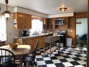 413 W Ocean Ave in Westport, WA - Building Photo - Building Photo