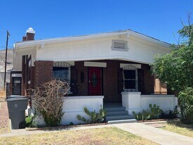 2115 Yandell Dr in El Paso, TX - Building Photo