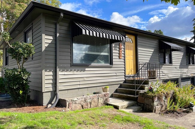 property at 2921 Kauffman Ave
