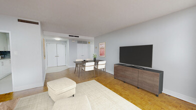 400 Walmer Road in Toronto, ON - Building Photo - Building Photo