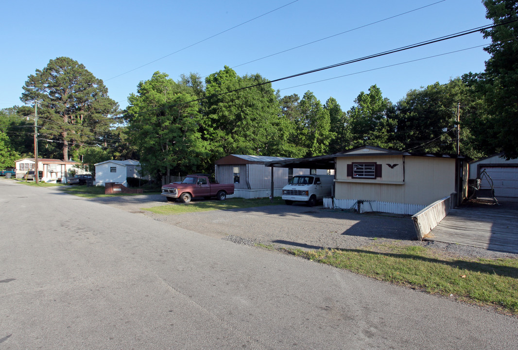 Sherwood Mobile Home Park in Charleston, SC - Building Photo