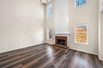 3300 Northcliff Dr in Suwanee, GA - Building Photo - Building Photo