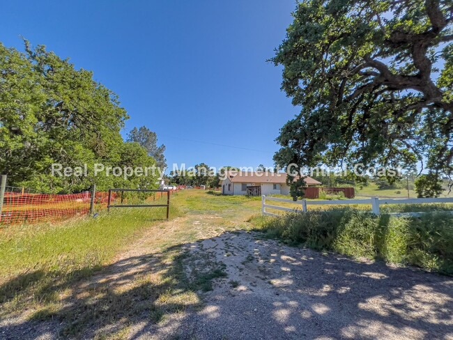 property at 4285 Blue Rd