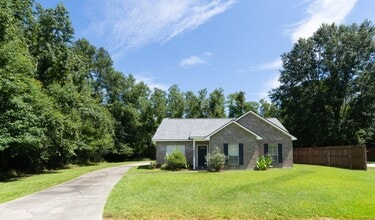 38494 Ruby Dr in Gonzales, LA - Building Photo - Building Photo