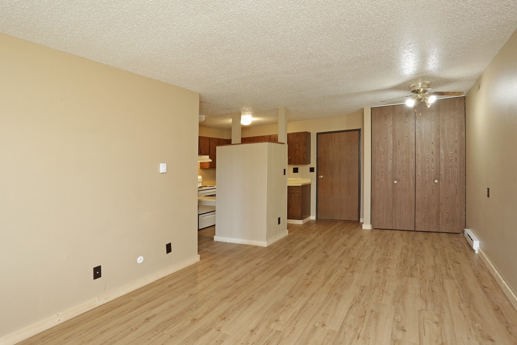 Riverside Apartments and Townhomes in Camanche, IA