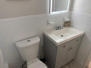 1638 Plunkett St in Hollywood, FL - Building Photo - Building Photo