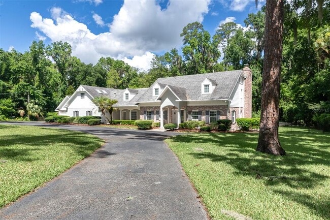 property at 2506 SW 9th Dr