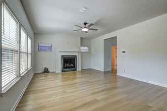 309 Bowfin Trl in Mcdonough, GA - Foto de edificio - Building Photo