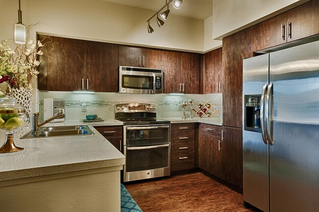 One North Scottsdale Apartments in Scottsdale, AZ - Foto de edificio - Building Photo