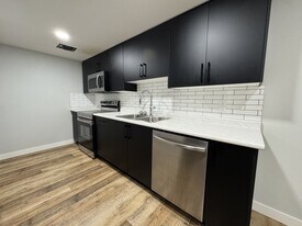 8049 Cedric Mah Rd in Edmonton, AB - Building Photo