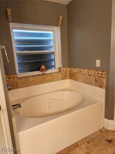 1024 NW 14th St in Cape Coral, FL - Building Photo - Building Photo