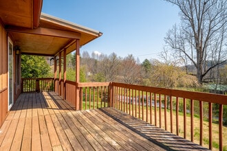 477 Clement Rd in Brevard, NC - Building Photo - Building Photo