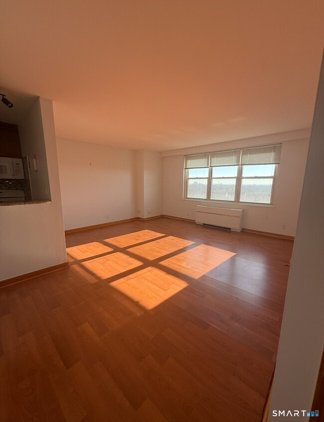 2625 Park Ave in Bridgeport, CT - Building Photo - Building Photo