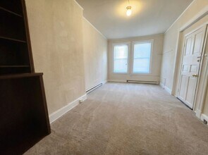 304 E King St in York, PA - Foto de edificio - Building Photo