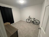 5962 Ridgeway Dr photo'