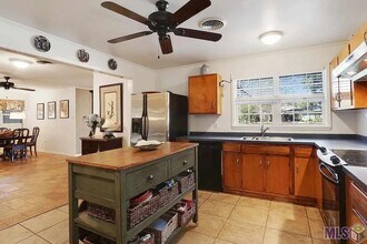 8032 Sholar Dr in Baton Rouge, LA - Building Photo - Building Photo