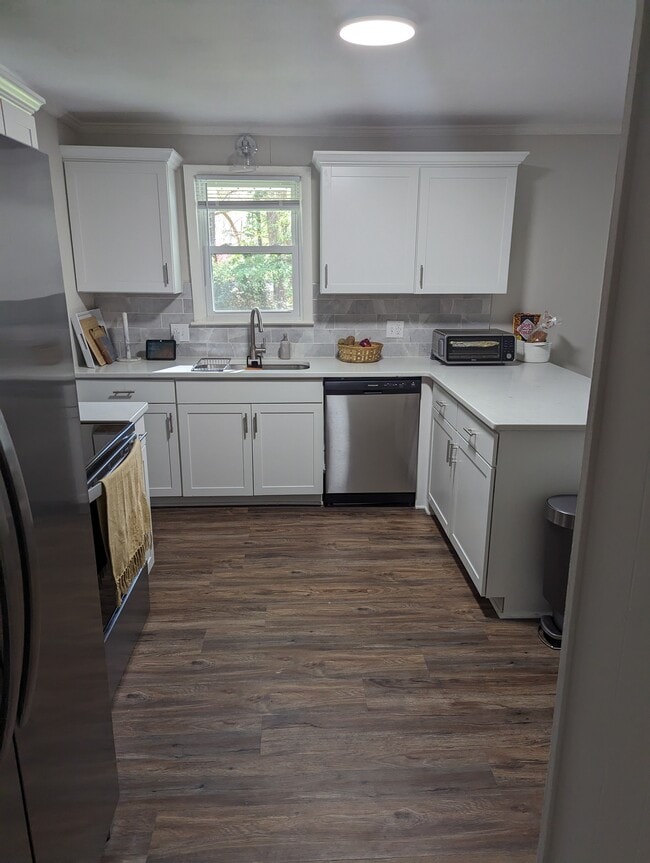 property at 3320 Sandpiper Ln