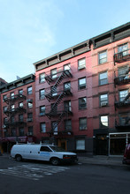 245 Mulberry St in New York, NY - Building Photo - Building Photo