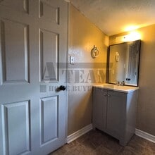 424 W Larkin St in Athens, TX - Building Photo - Building Photo