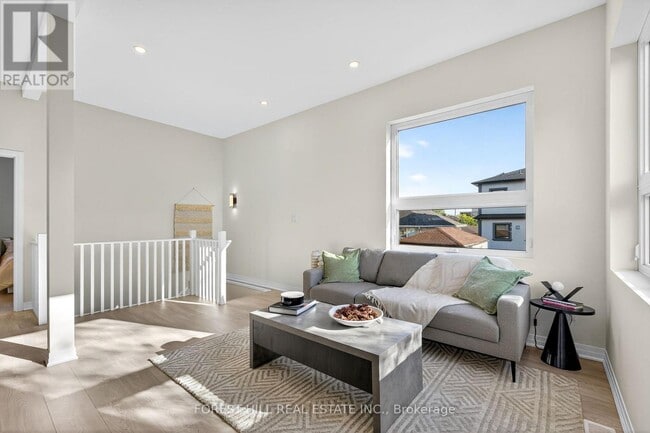 property at 31 Harrow Dr