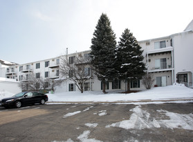 Pennock Place Apartments