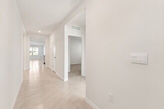 2270 Lake Preserve Cir in New Smyrna Beach, FL - Building Photo - Building Photo