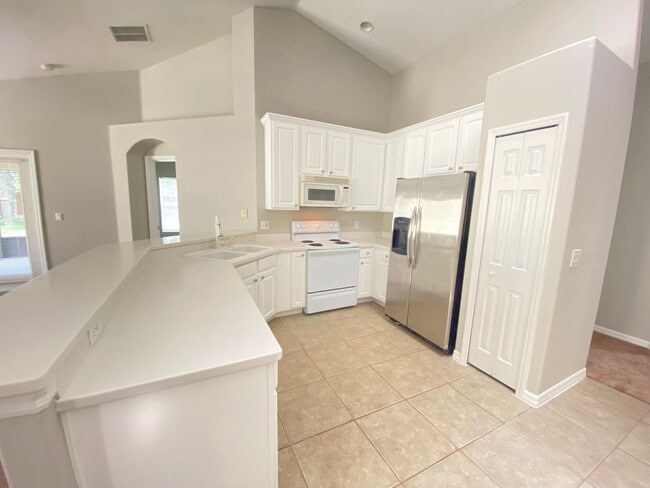 9729 Pecky Cypress Way in Orlando, FL - Building Photo - Building Photo