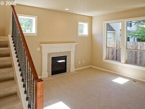 8219 SW Oleson Rd in Portland, OR - Building Photo - Building Photo