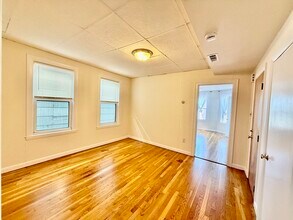 724 Cambridge St in Cambridge, MA - Building Photo - Building Photo