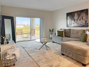 307 Millstone Ct in Poinciana, FL - Building Photo - Building Photo