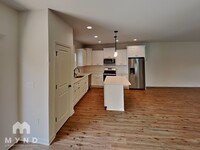 2514 Westerly Hills Dr, Unit ##N227 in Charlotte, NC - Building Photo - Building Photo