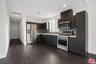 4140 Glencoe Ave in Marina Del Rey, CA - Building Photo - Building Photo