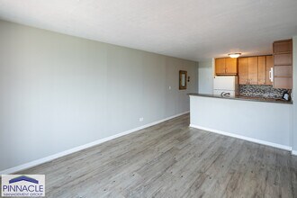 2452 Tusitala St in Honolulu, HI - Building Photo - Building Photo