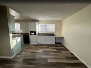 3413 Rosemary Ln in Bakersfield, CA - Building Photo - Building Photo